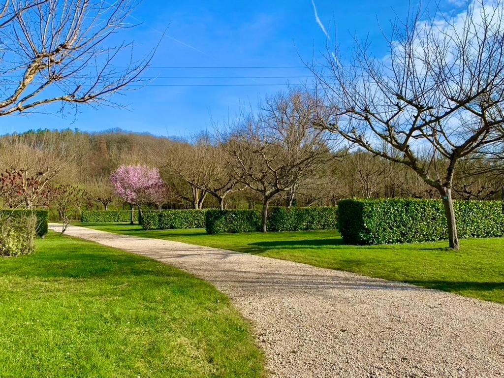 Camping Familial Paisible Avec Piscine, Mobil Home , Chalet, Studio & Emplacement Nue Casties-Labrande Dış mekan fotoğraf