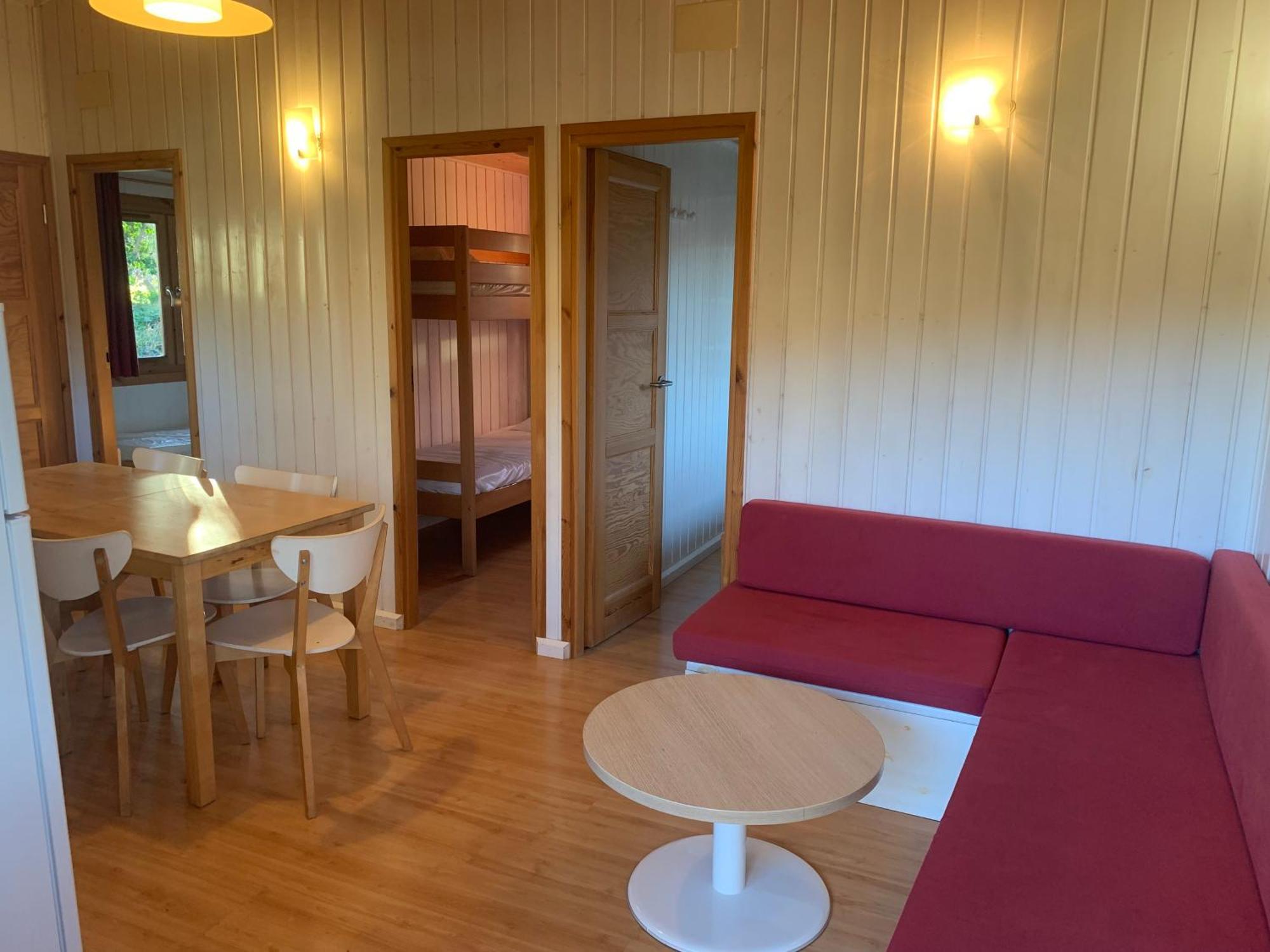 Camping Familial Paisible Avec Piscine, Mobil Home , Chalet, Studio & Emplacement Nue Casties-Labrande Dış mekan fotoğraf